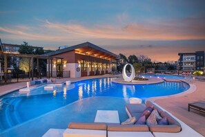 Pool - Trail Access, Plus Parking, Pool, and Gym! (RICHARDSON)