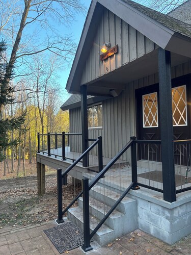 NEW! Cozy 3-bedroom 2-bath, 175 ft on Betsie River, 1 mile to Crystal Mountain