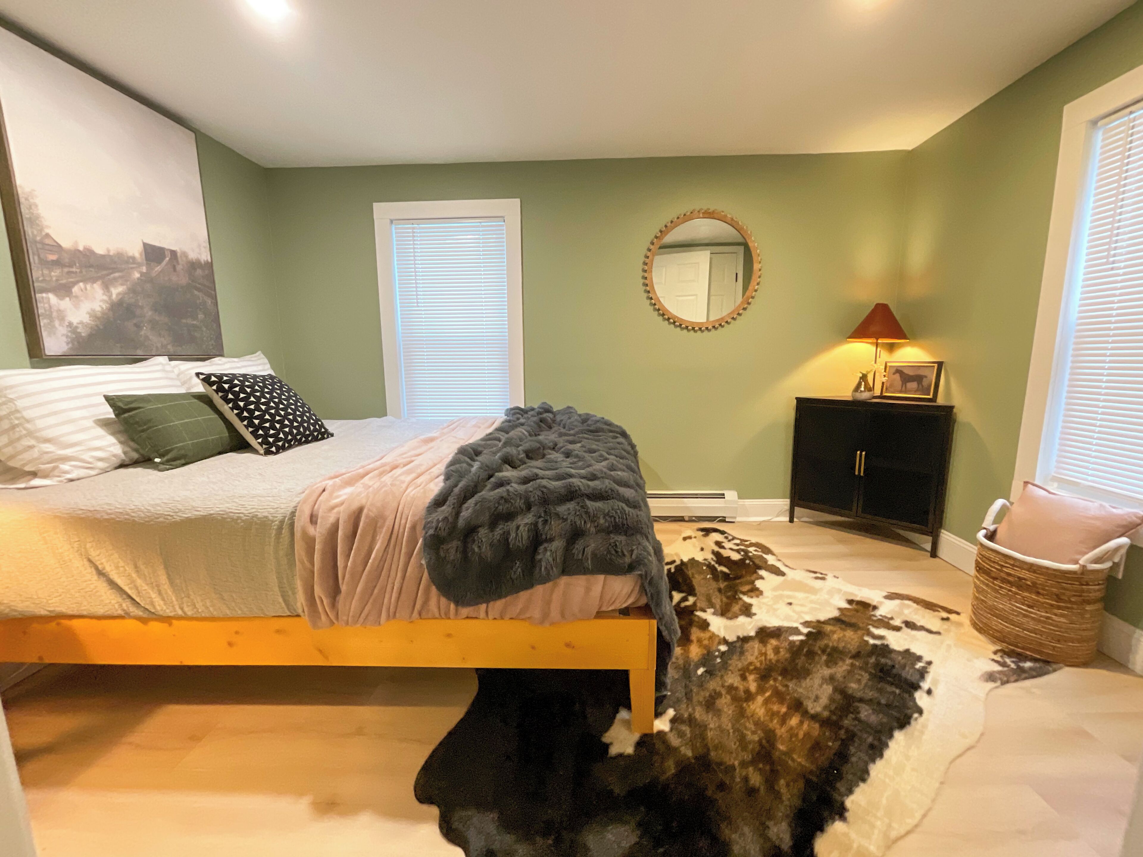 2 habitaciones, tabla de planchar con plancha, wifi y ropa de cama 