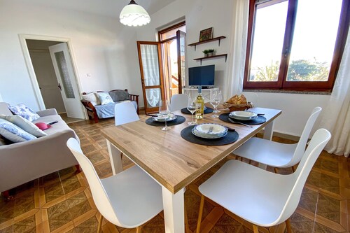 Casa Vacanze con Cortile a 20 Passi Dalla Spiaggia per Famiglie e Gruppi