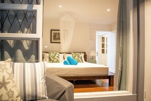 3 habitaciones, tabla de planchar con plancha, cuna de viaje y wifi