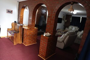 Interior - Charming bed & breakfast with WiFi and AC in soothing Vumba Room #1 (Vumba)