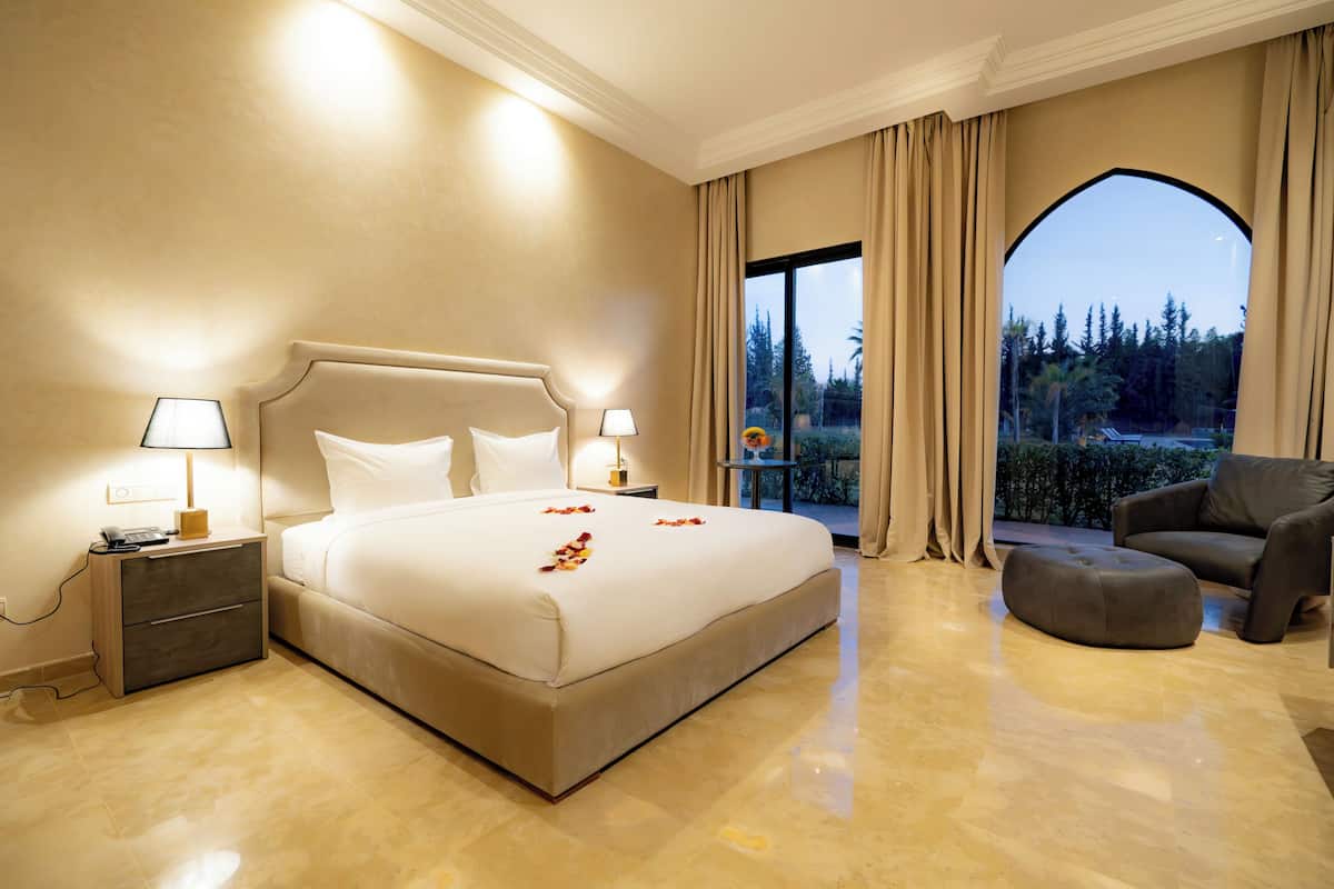 Deluxe Double Room | 1 bedroom, premium bedding, pillow-top beds, minibar