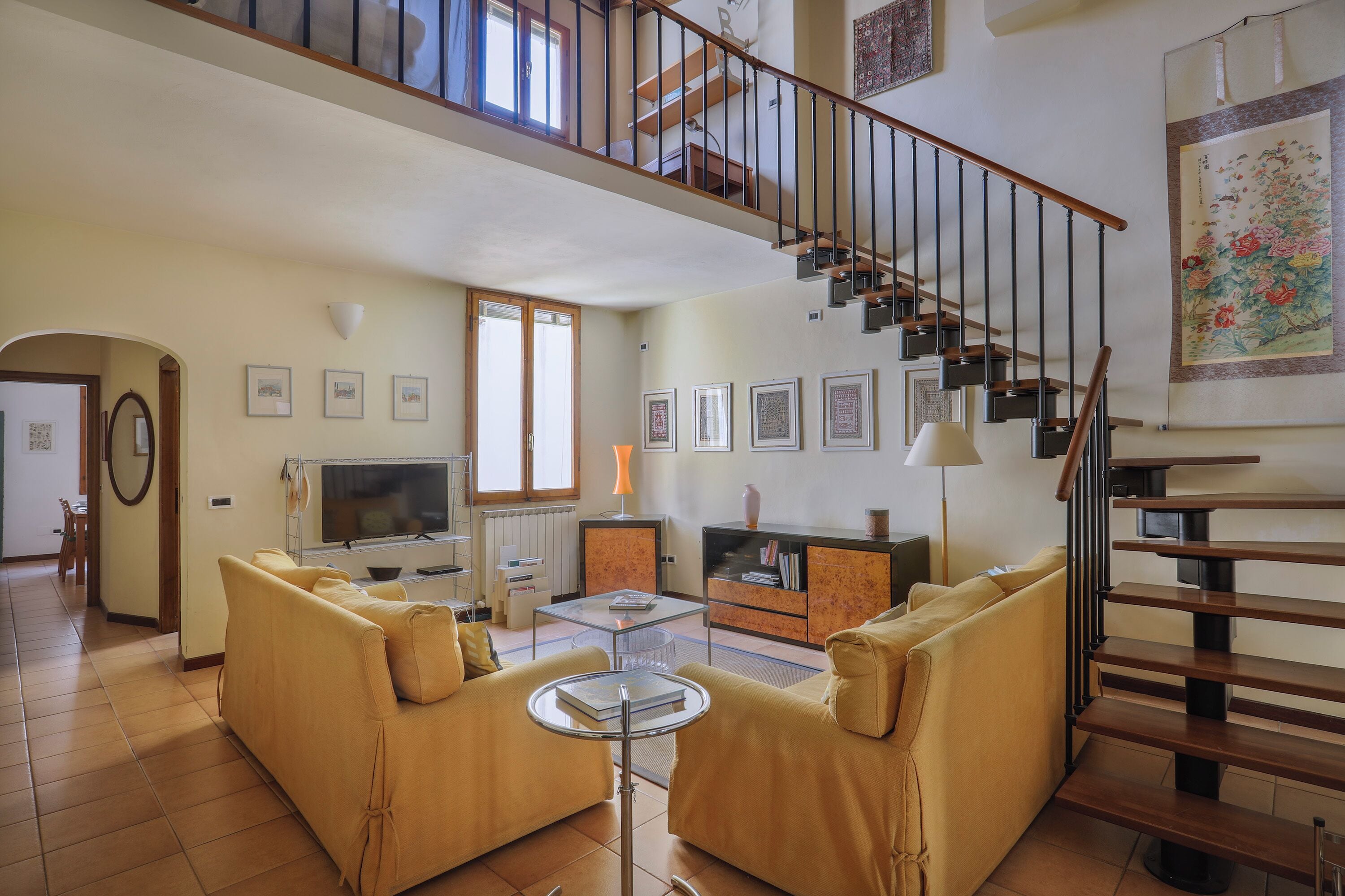 Classic Apartment | Living area