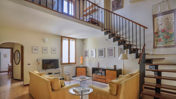 Unclassified image, 1 of 20, button - Charming Apartment in Oltrarno (Florence)