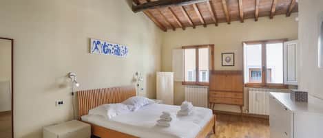 Classic Apartment | Free WiFi