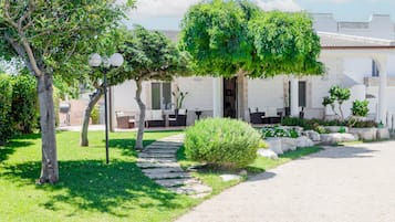 Fachada de la propiedad