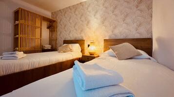 1 slaapkamer, een strijkplank/strijkijzer