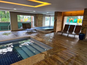 3 piscinas al aire libre