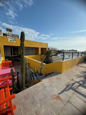 Caja de seguridad en la habitación y wifi gratis 