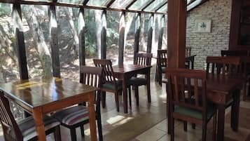 Desayuno buffet incluido todos los días