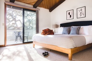 House | 7 bedrooms - Cathedral by Avantstay Charming Secluded Estate w Sauna Pool Table Views of the Rolling Hills (Templeton)