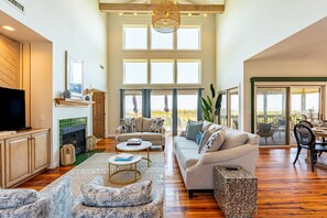 House - Derby by Avantstay Beautiful Oceanfront Home w Incredible Views (Isle of Palms)