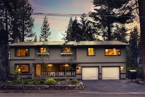 House - Cedar by Avantstay Ski Season Home w Ping Pong (Carnelian Bay)