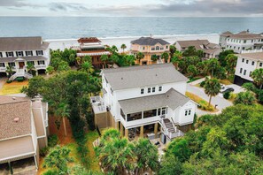 House | 5 bedrooms - Pelican by Avantstay Stunning Beach Getaway w Pool Outdoor Kitchen (Isle of Palms)