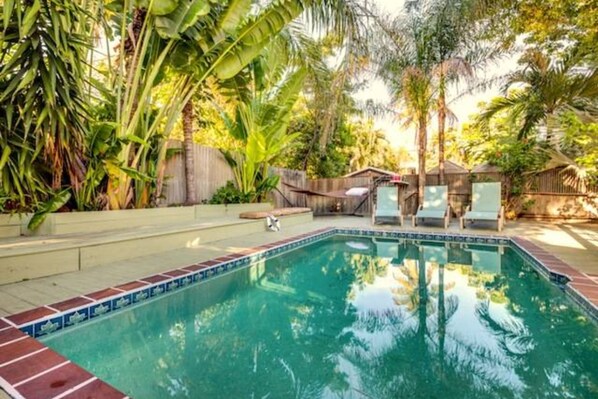 House | 3 bedrooms - Casa de Rosalie by Avantstay Great Location w Pool BBQ Outdoor Dining Month Long Stays Only (Key West)
