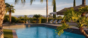 Villa Verdot by Avantstay Spectacular 6 BR Estate w Pool Hot Tub Tennis B-ball Courts