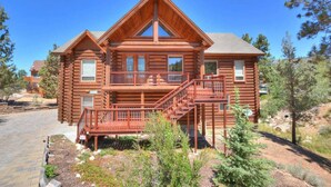House - Eagle Ridge Retreat by Avantstay Gorgeous Big Bear Cabin w Views (Big Bear Lake)