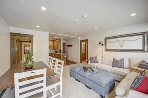 House | 3 bedrooms - Resort Plaza 5012 by Avantstay Located in Park City Mountain Resort w Mountain Views (Park City)