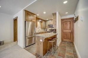 House | 3 bedrooms - Resort Plaza 5012 by Avantstay Located in Park City Mountain Resort w Mountain Views (Park City)