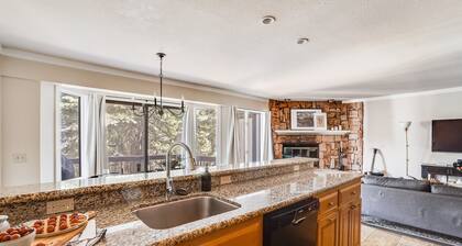 Marillac by Avantstay Gorgeous Ski Cabin w Balcony Patio