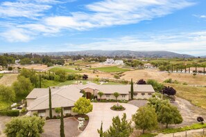 Villa - Twilight Vines by Avantstay Secluded Estate Views of Wine Country (Temecula)