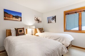 2 bedrooms