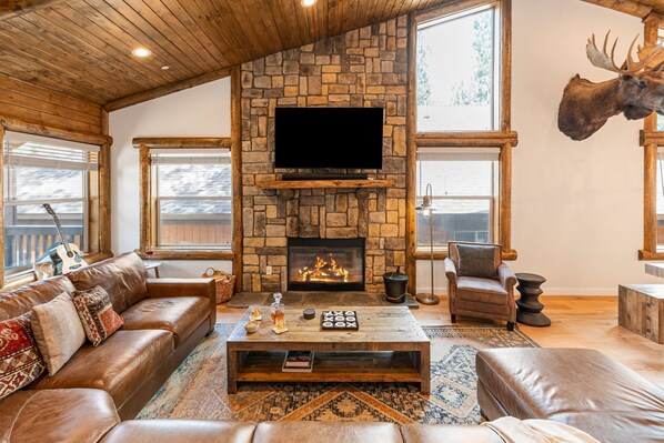 House - Teddy by Avantstay Majestic Cabin in Big Bear w Balcony (Big Bear Lake)