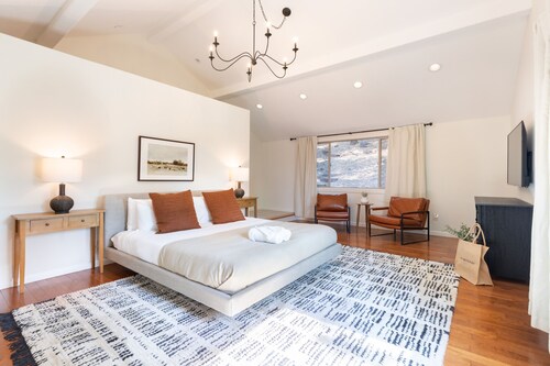 Gardenia by Avantstay Superb Santa Rosa Sanctuary w Pool Hot Tub