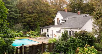 Clove by Avantstay Gorgeous Cottage w Pool Privacy Pool Table Close to Hunter Mountain