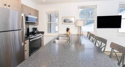 Etta Place 1 by Avantstay Ski In Ski Out Unit w Views of the Slopes