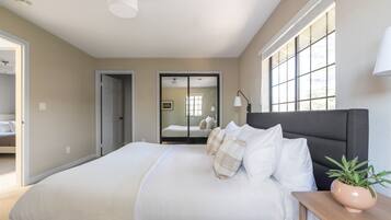 House | 4 bilik tidur