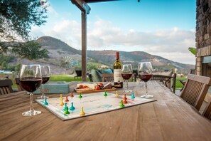 Villa | 4 bedrooms - Casa del Arbol by Avantstay Stunning California Estate With Incredible Views (Temecula)