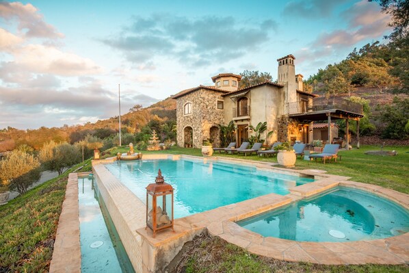 4 bedrooms - Casa del Arbol by Avantstay Stunning California Estate With Incredible Views (Temecula)