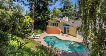 Le n by Avantstay Private Breathtaking Character Cottage w Pool Hot Tub