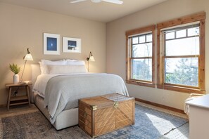 House | 4 bedrooms - Atkinson by Avantstay Lake Front Home w Stunning Views in Tahoe Vista (Kings Beach)