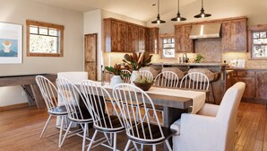 House | 4 bedrooms - Atkinson by Avantstay Lake Front Home w Stunning Views in Tahoe Vista (Kings Beach)
