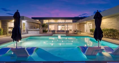 Polo Villa 10 by Avantstay Backyard Oasis w Putting Green 260320 6 Bedrooms