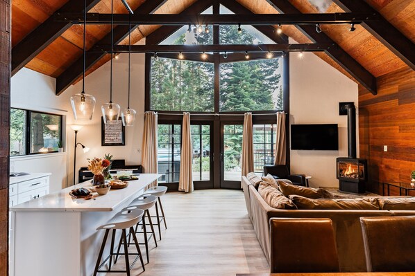 House | 3 bedrooms - Emerald by Avantstay Tahoe Donner Mountain Retreat w Large Patio (Truckee)