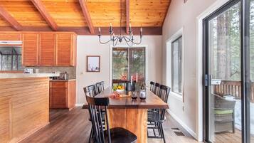 Nhà | 4 phòng ngủ