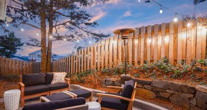 Villa Manzanita by Avantstay Hot Tub 1 Block to Beach Town Chef s Kitchen