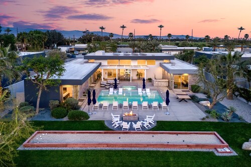 Polo Villa 5 by Avantstay Outdoor Bocce Ball Fire Pit BBQ Pool Spa 260332 6 Bedrooms