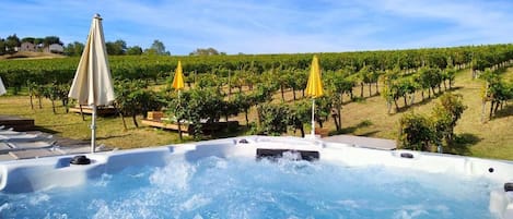 Baignoire à remous extérieure