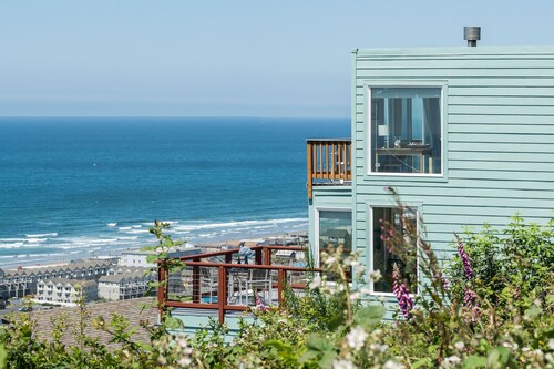 Blue Horizon by Avantstay Panoramic Views of the Ocean w Entertainers Patio