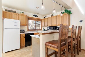 3 bedrooms - Riverside Condos B204 by Avantstay Condo Close To Downtown Town Park Ski Lift 8 (Telluride)