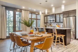 Apartment - Kestrel by Avantstay Close to the Ski Slopes in This Majestic Home in Park City (Park City)