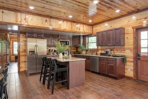 10 عدّة غرف نوم