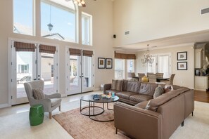 House | 7 bedrooms - Grand Contento by Avantstay Extraordinary Estate w Pool Movie Room (Temecula)