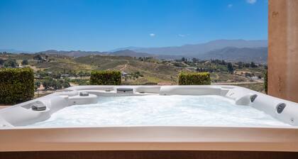 Palazzo Del Sol By Avantstay Breathtaking Home w Mountain Views Hot Tub