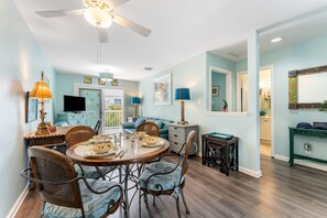 House | 2 bedrooms - A Siesta Bay by Avantstay Key West Walkable Gated Community Shared Pool Week Long Stays Only (Key West)